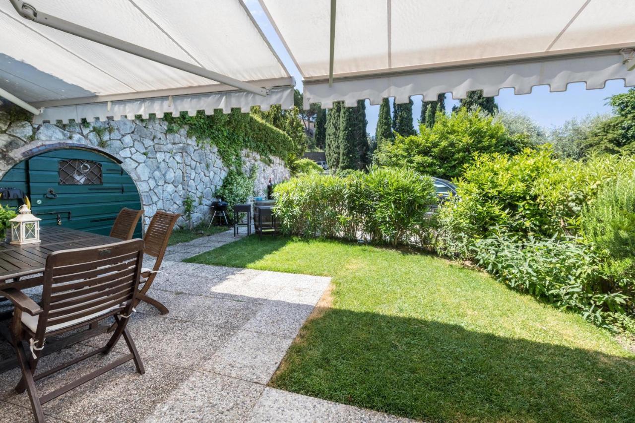 Residence La Mignon Oleandri Торрі-дель-Бенако Екстер'єр фото