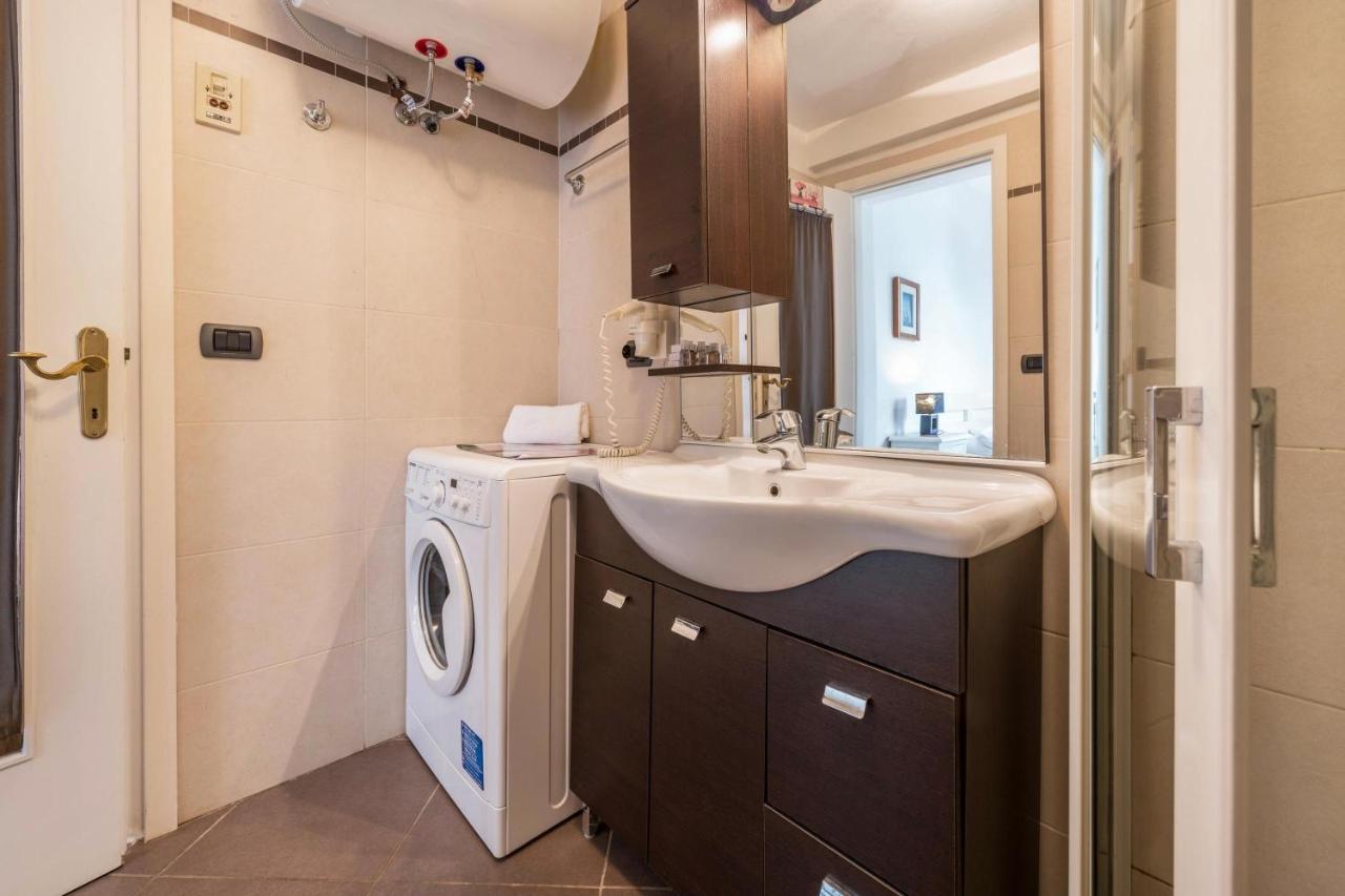 Residence La Mignon Oleandri Торрі-дель-Бенако Екстер'єр фото